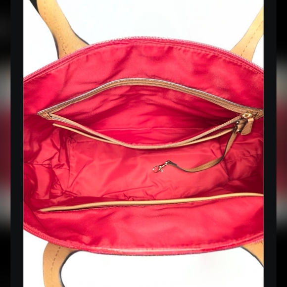 Michael Kors Kelsey Large Top-Zip Nylon Red Tote With Tan Handles - Picture 13 of 14